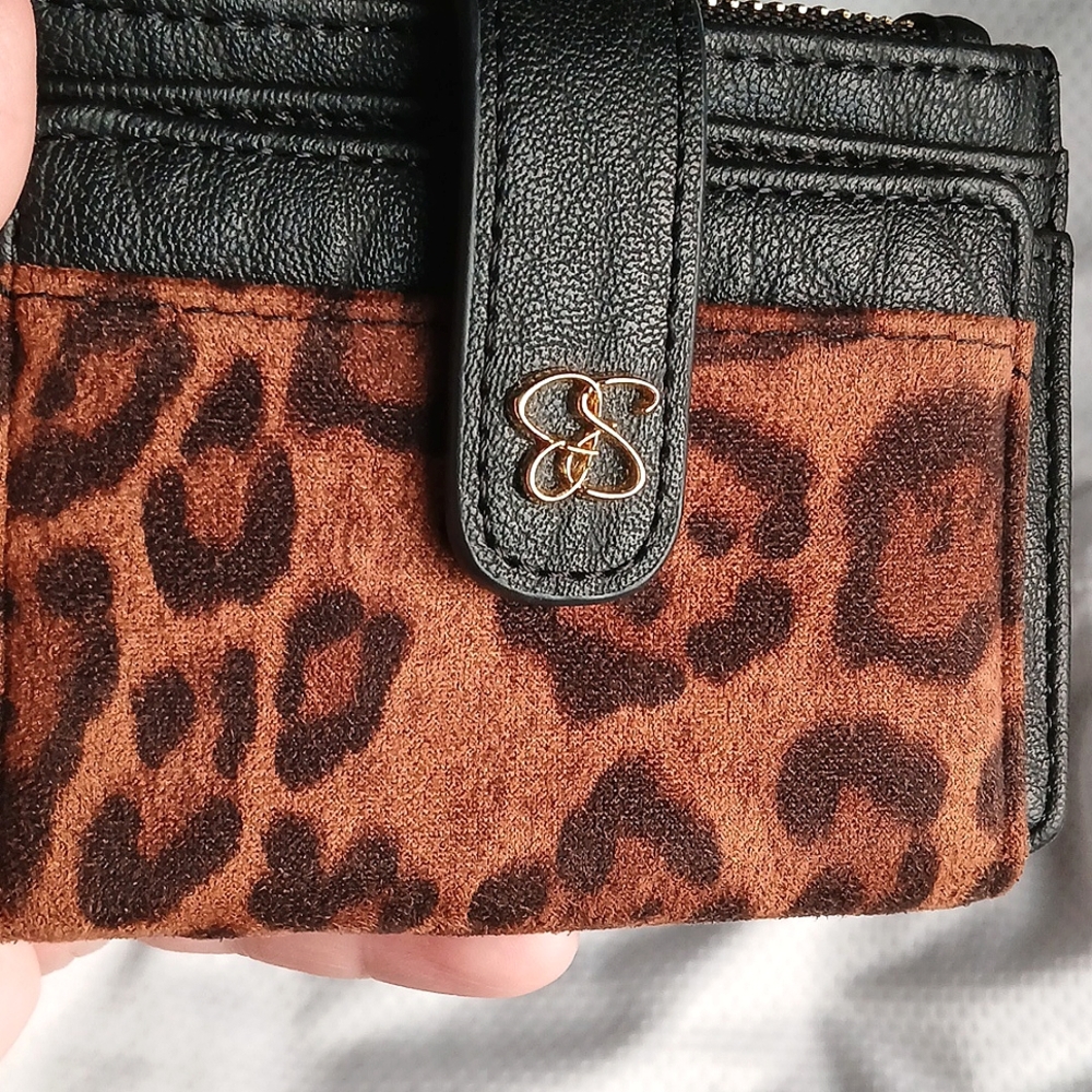 Jessica Simpson cardholder - Picture 3 of 8